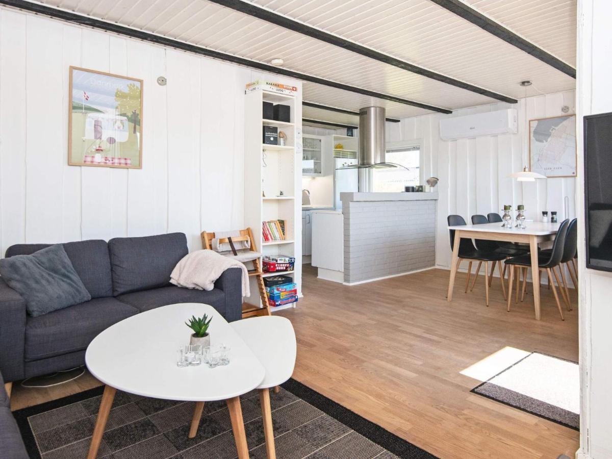 4 Person Holiday Home In Hemmet Exterior foto